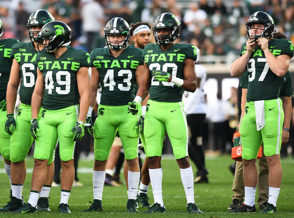 Picture of: MSU football fans react to alternate uniforms