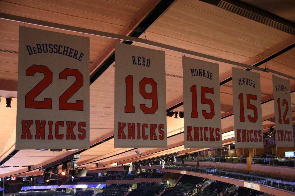 Picture of: New York Knicks: List of the franchise’s retired jersey numbers