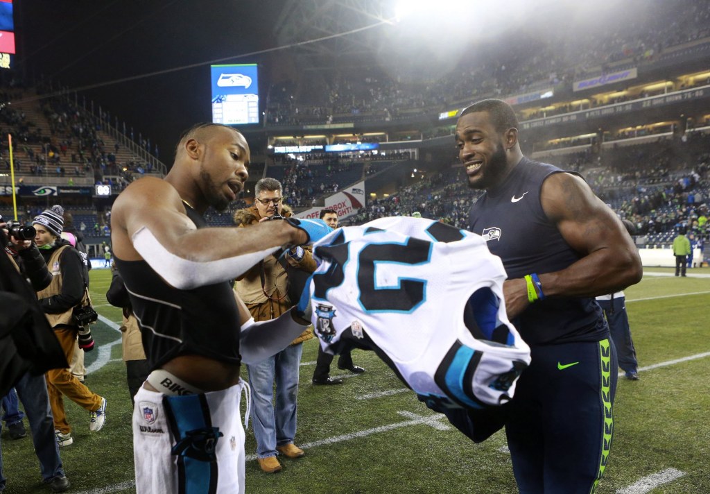 Picture of: Swapping jerseys after games all the rage among NFL players  The